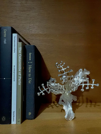 Casablanca Skeleton by Una Lo