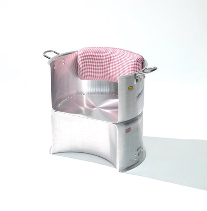 Handi Chair by Saym Hussain